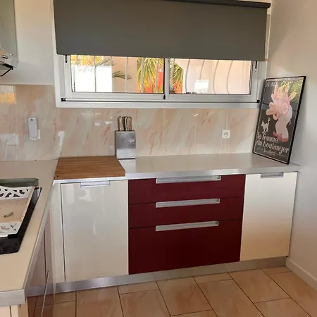 La Violette Apartment